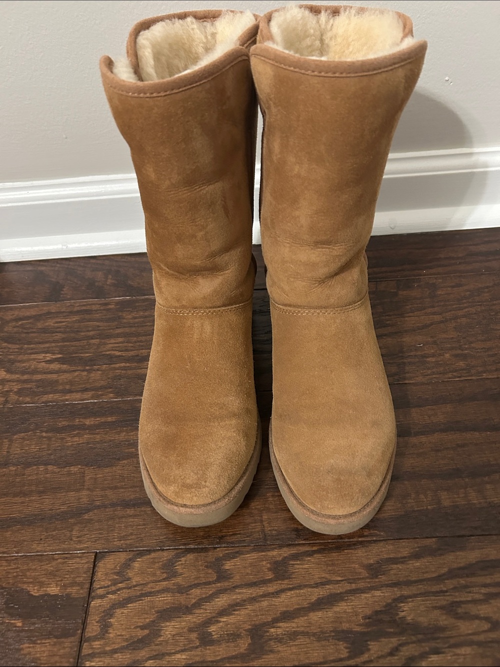 Ladies UGG boots